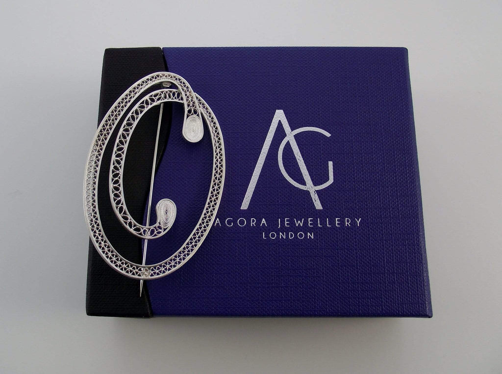 Filigree Letter Brooch - O - AG Agora Jewellery London