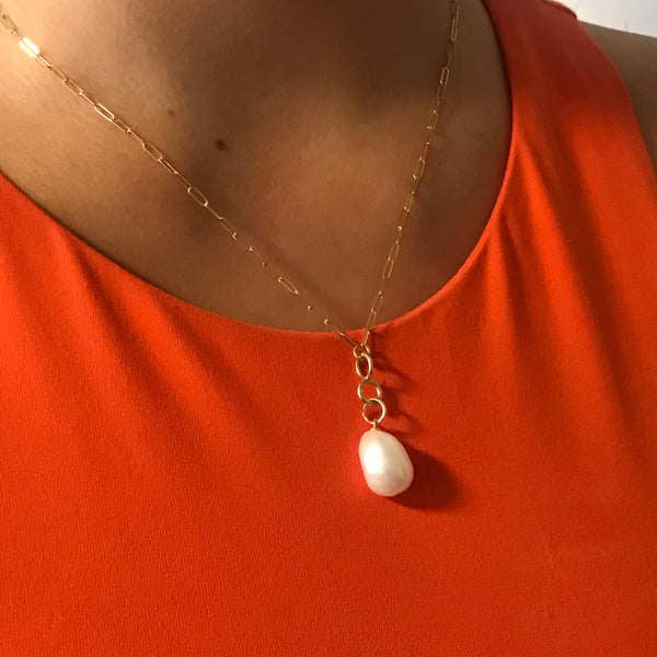 Baroque Pearl Pendant Necklace