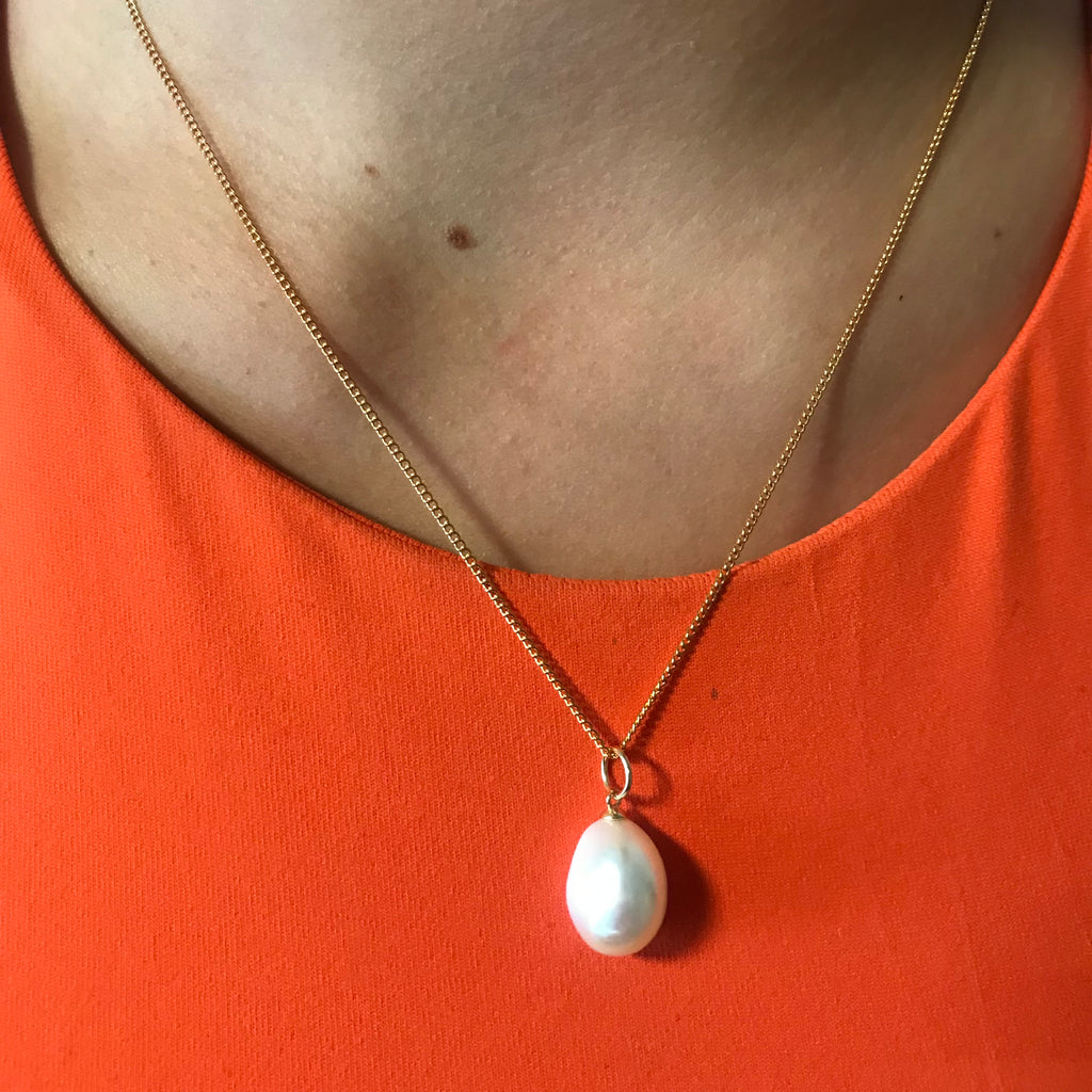 Baroque Pearl Pendant Necklace